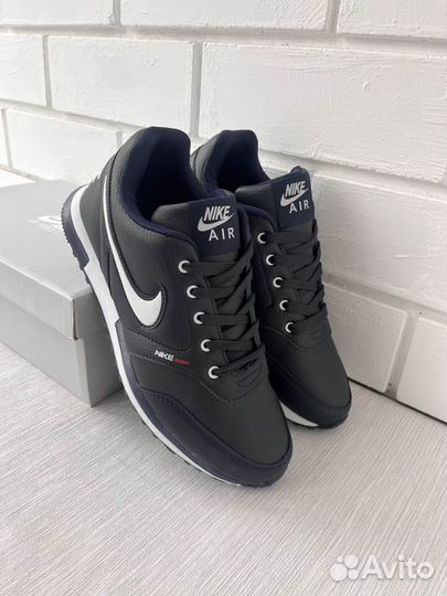 Новые мужские кроссовки Nike