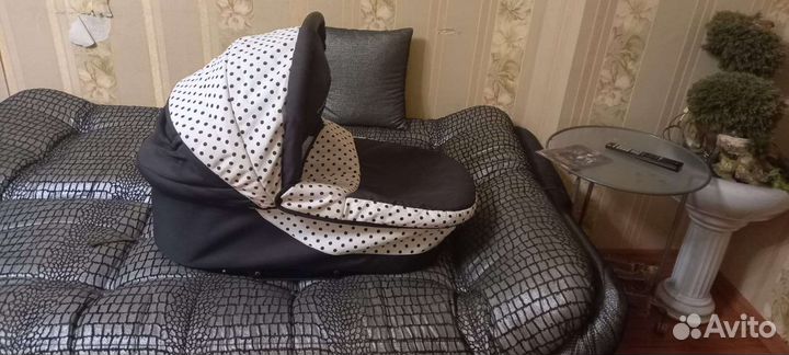 Коляска 2 в 1 как новая