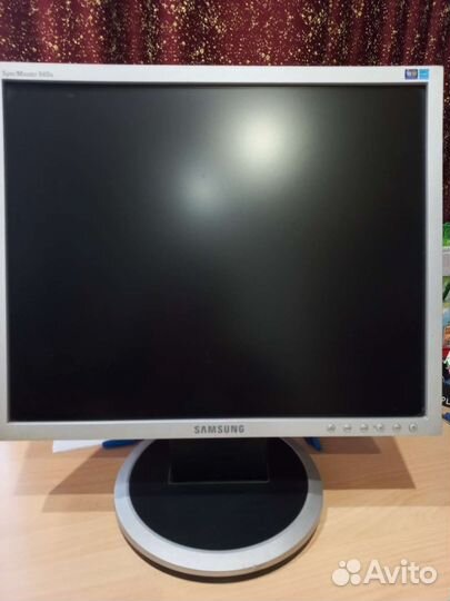 Монитор Samsung