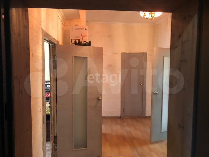 3-к. квартира, 85 м², 1/2 эт.