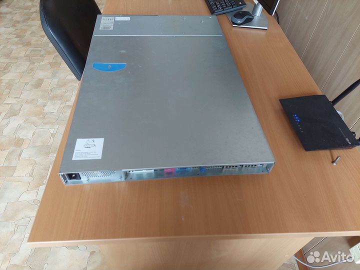 Сервер на платформе Intel SR1690WBR