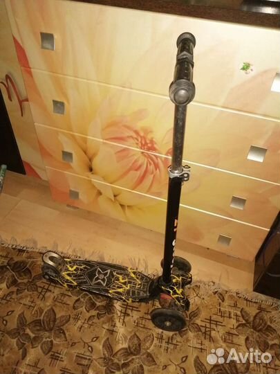 Самокат детский трехколесный