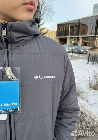 Весенняя куртка новая Columbia два цвета