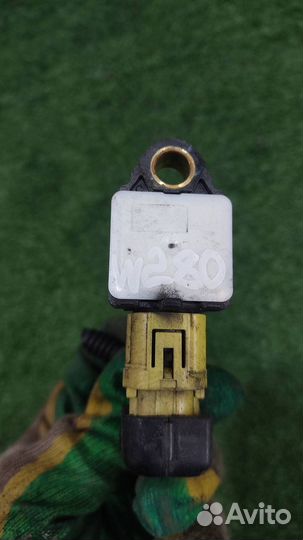 Датчик удара передний Citroen C-Crosser 2007