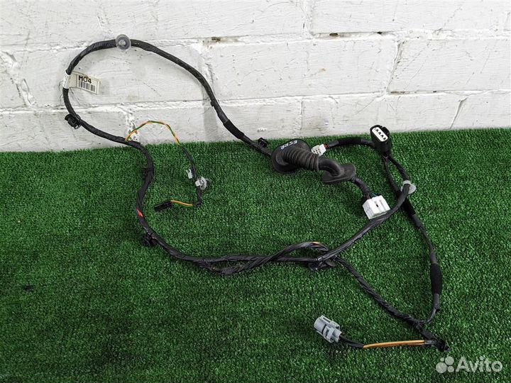 Проводка двери задней правой Hyundai IX35 2011