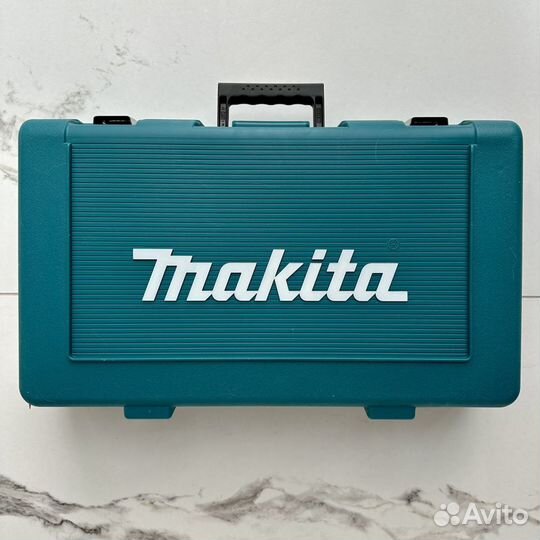 Аккумуляторный перфоратор Makita DHR202RF