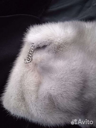 Шапка голубая норковая женская