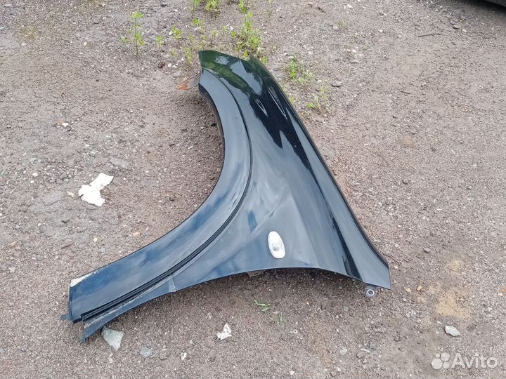Крыло левое Мицубиси Аутлендер 1