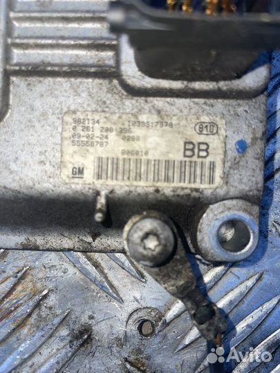 Эбу Opel Astra H 1.4 бензин 55558787 BB