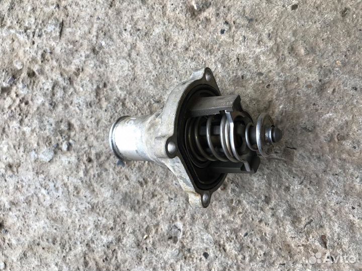 Термостат с корпусом для Opel Astra H 2004-2015