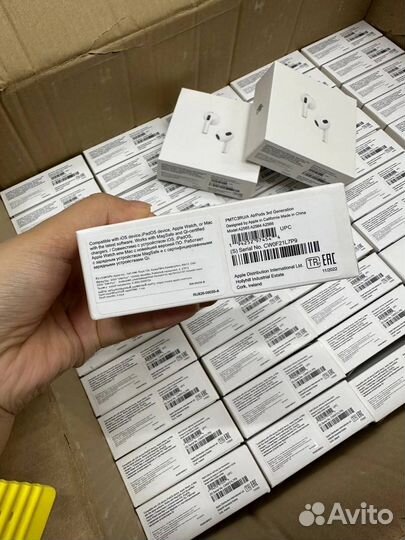Airpods 3 новые,чехол в подарок