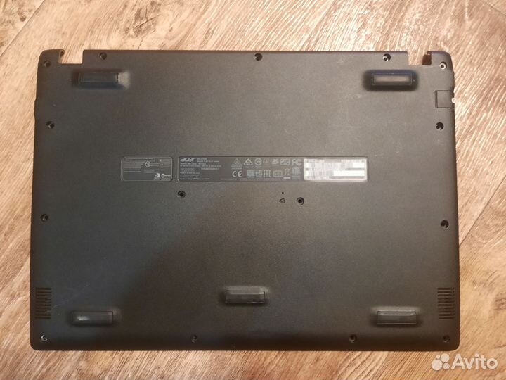 Acer Aspire A114-31. Поддон