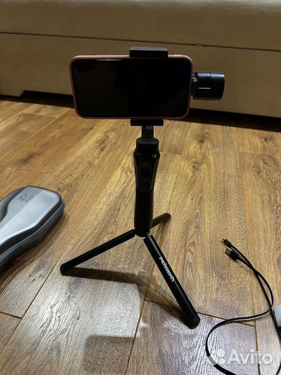 Cтабилизатор zhiyun smooth Q