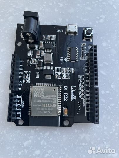 ESP 32 Wemos D1 R32