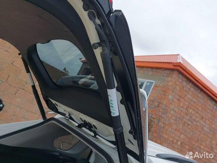 Toyota Rav4 XA50 датчик защемления багажника