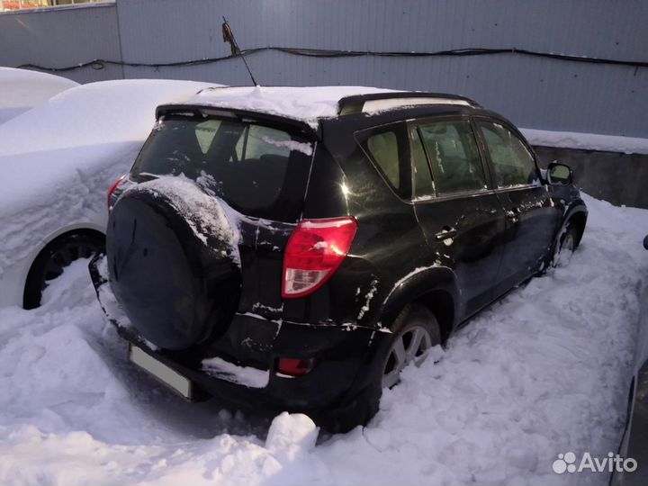 Toyota RAV4 2.4 CVT, 2008, битый, 213 695 км