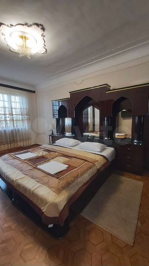 Дом 300 м² на участке 5 сот.