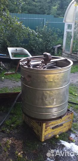 Медогонка 4 рамочная