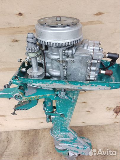 Лодочный мотор ветерок 12