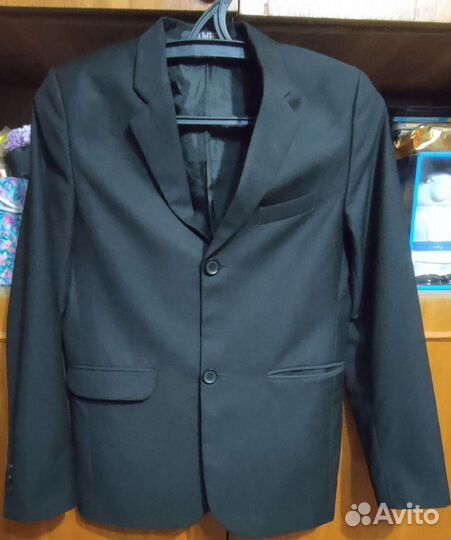 Школьный пиджак на мальчика 158р