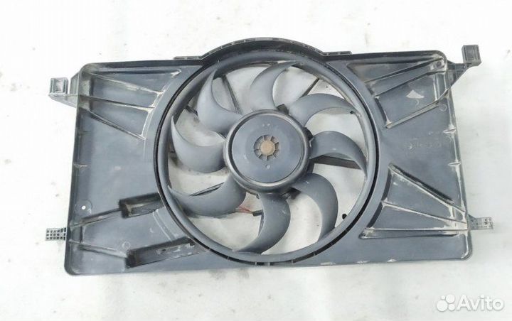 Диффузор радиатора Ford Focus Iii хетчбек 1.6 2013