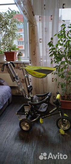 Детский трехколесный велосипед