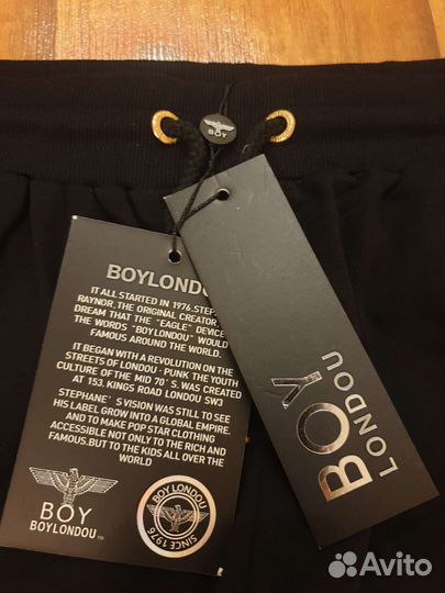 Костюм женский новый Boy London