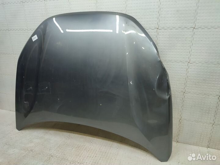 Капот Лада Веста 2015