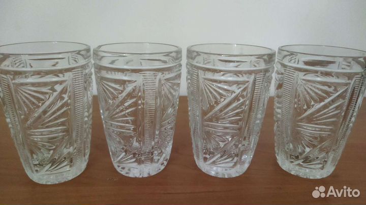 Хрустальные стаканы