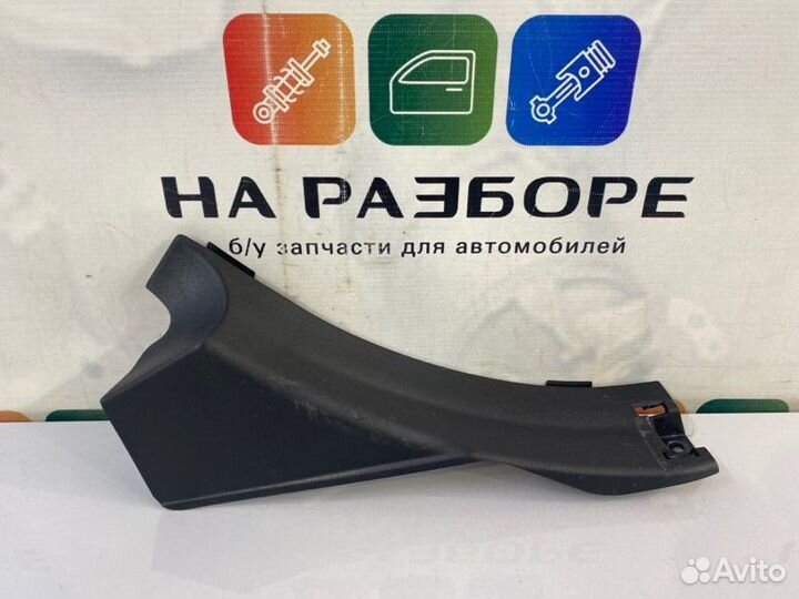 Накладка на порог внутренняя задняя левая Kia Ceed