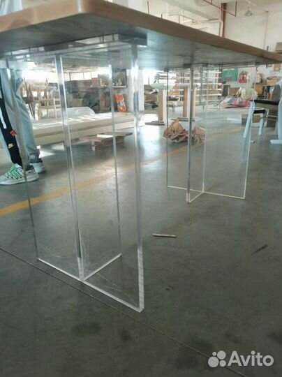 Столы дизайнерские для кафе