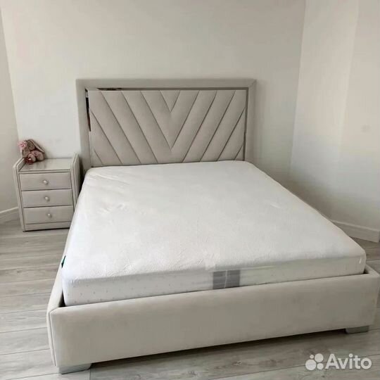 Кровать 160х200