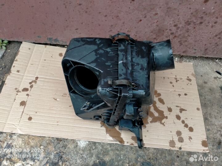 Корпус воздушного фильтра Mazda Xedos 9