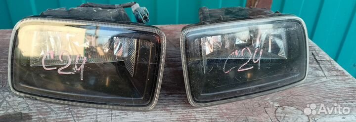 Противотуманные фары Nissan Serena C24