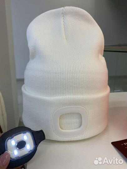Шапка со светодиодной подсветкой