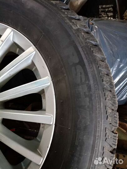 Marshal 7400 215/65 R16