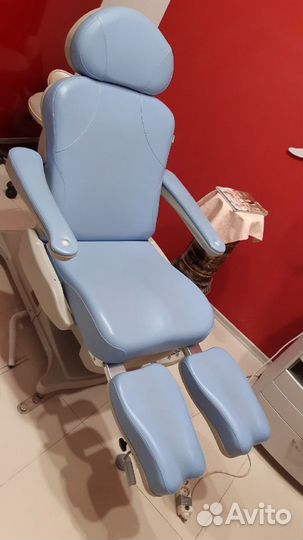 Кушетка косметологическая