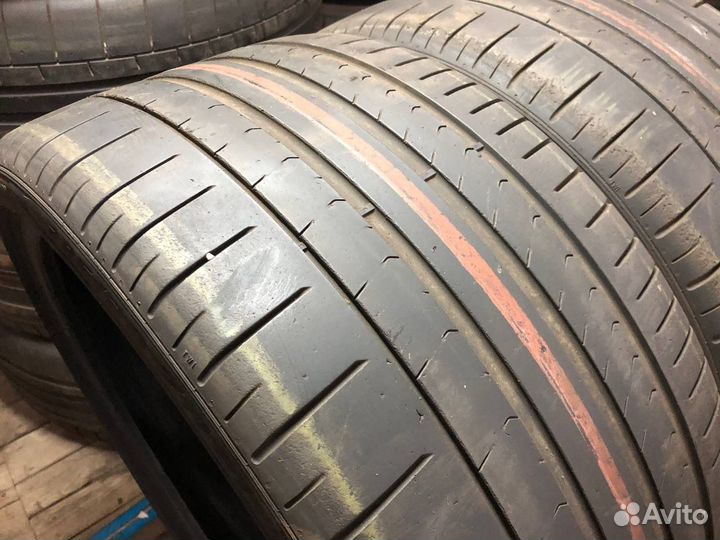 Pirelli P Zero PZ4 285/30 R21