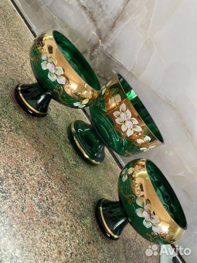 Вазы цветные богемия