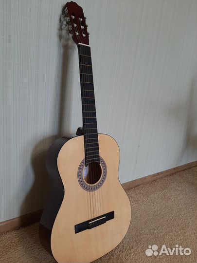 Акустическая гитара Cortland серии Амадеус