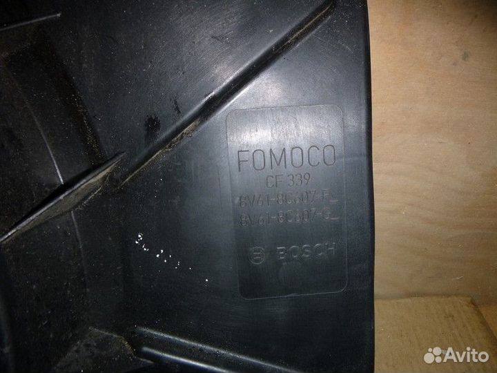 Диффузор в сборе ford focus III 2011