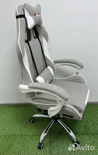 Игровое компьютерное кресло