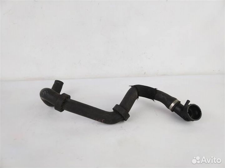 Патрубок радиатора ауди Q7 2005