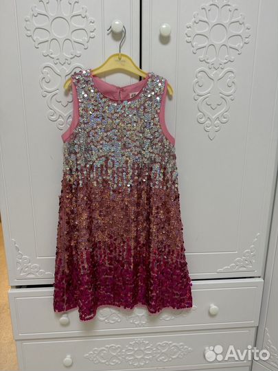 Очень нарядное платье для девочки