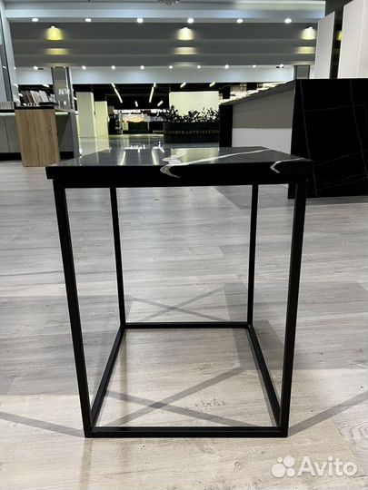 Журнальный столик