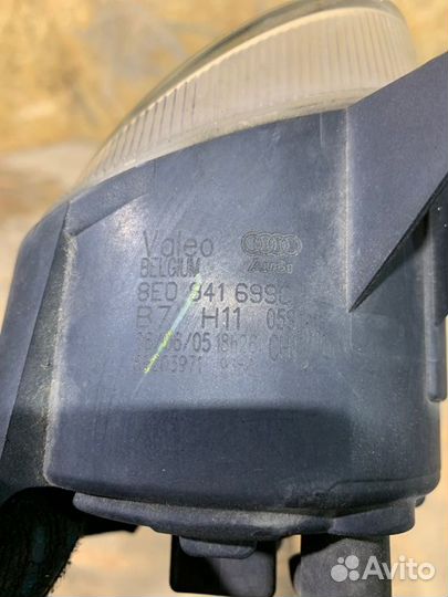 Фара противотуманная передняя левая Audi A4 B7