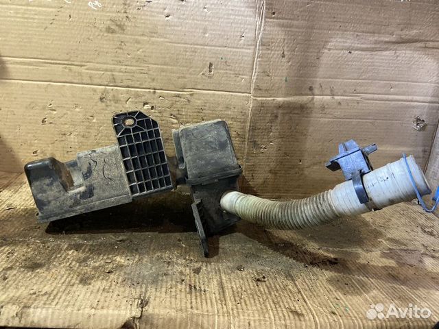 Бачок омывателя Volkswagen Tiguan