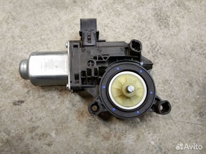 Мотор стеклоподъемника Фольксваген Поло 5