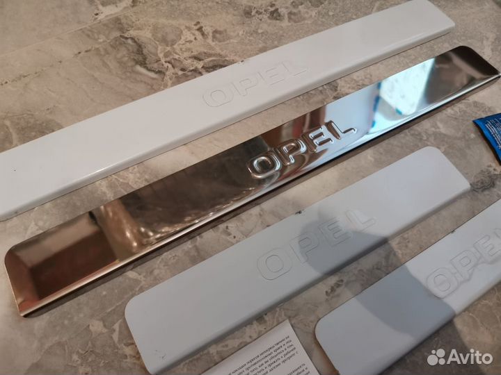 Накладки порогов нерж 3D Опель Астра