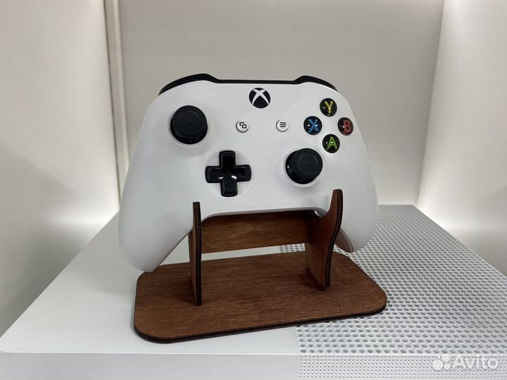 Xbox one s 1tb + игры